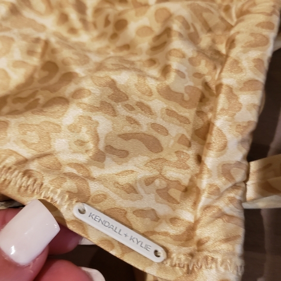 Kendall & Kylie Nude Leopard Bandeau Bikini Top NEW - Picture 5 of 8